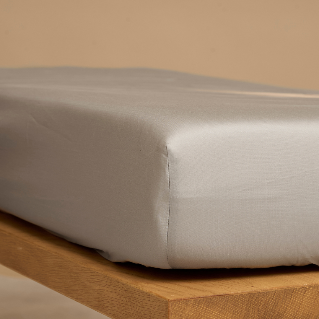 Coco & Cici - Tencel-satijn topper-hoeslaken 180 x 200 x 10 cm - 2-persoons beddengoed - lyocell - rondom elastiek - taupe - extra zacht