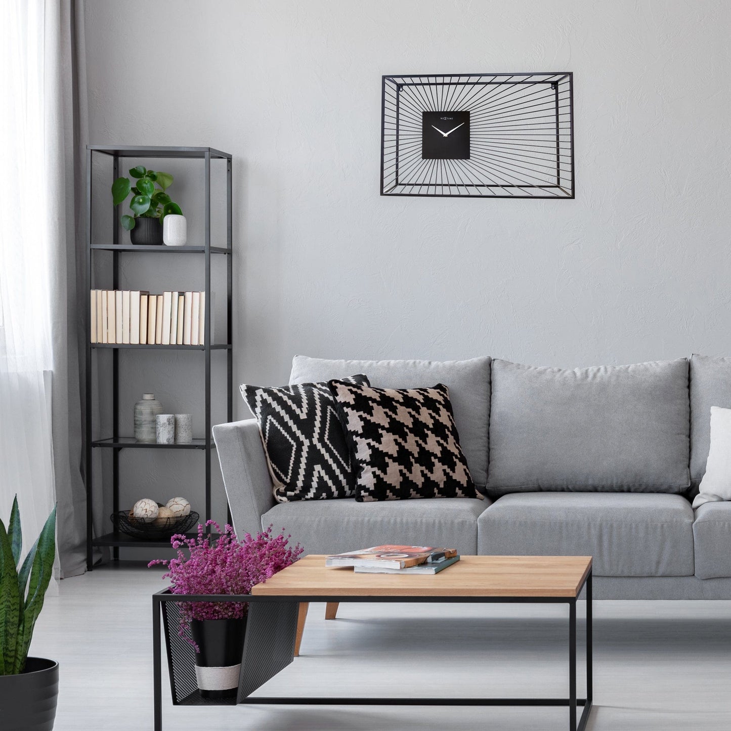 Grote wandklok 70x45x15cm - Geruisloos - Zwart - Metaal - "Vasco"