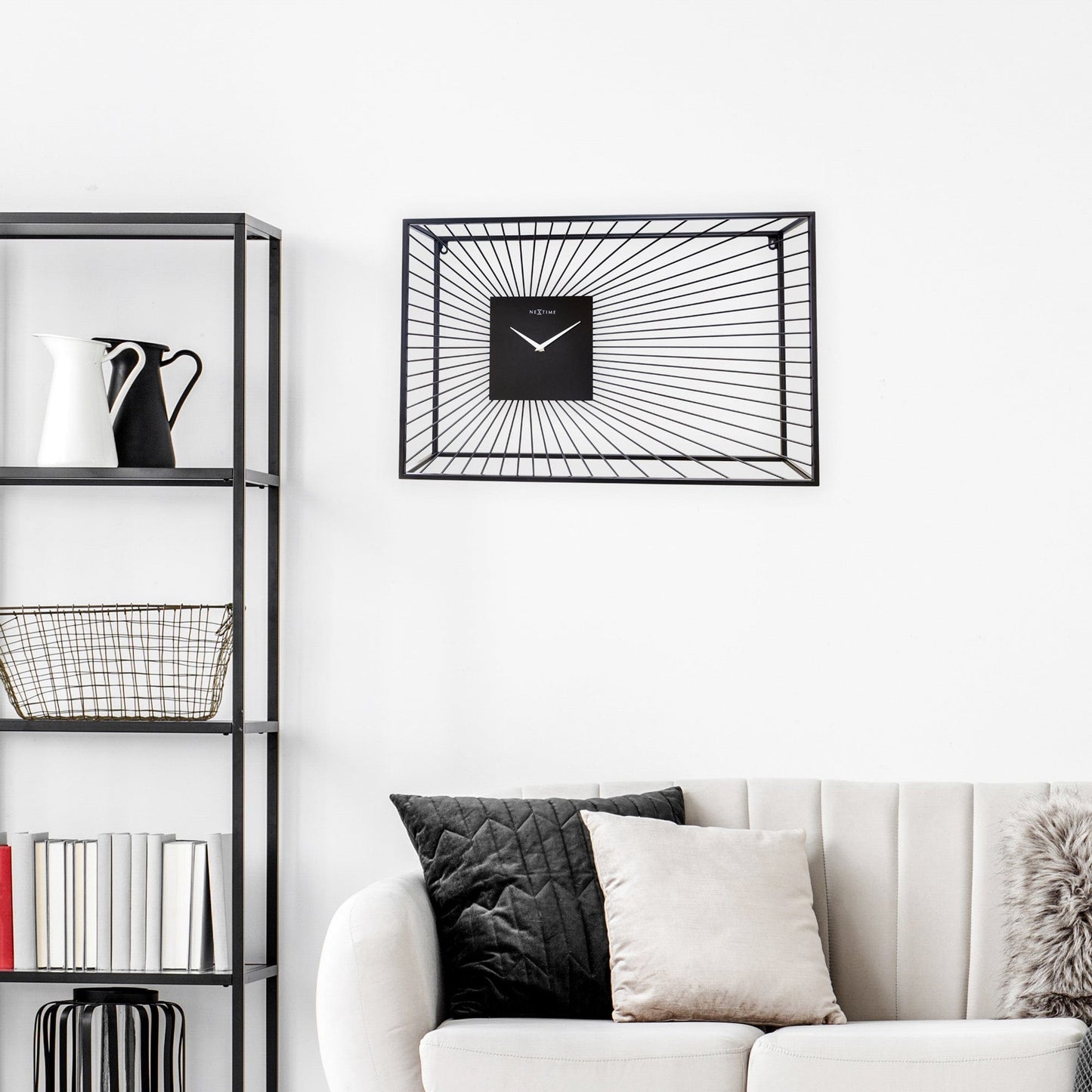 Grote wandklok 70x45x15cm - Geruisloos - Zwart - Metaal - "Vasco"
