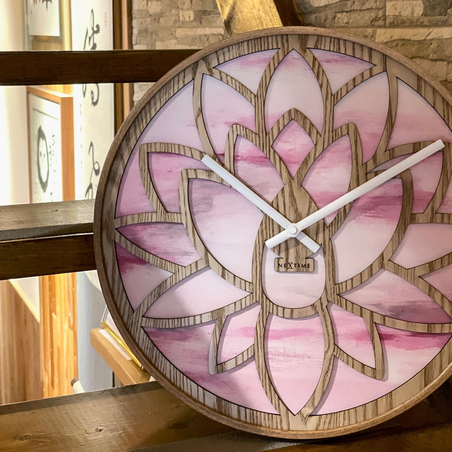 Wandklok 40 cm - Stil - Roze - Hout - "Lotus"