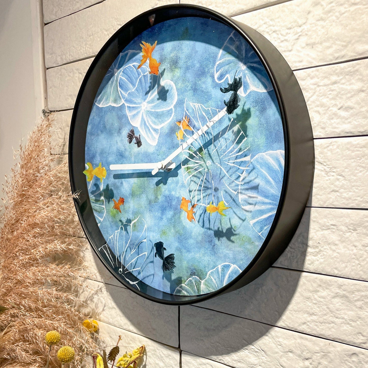 Wandklok 30 cm - Geruisloos - Blauw - Kunststof - "Pond"