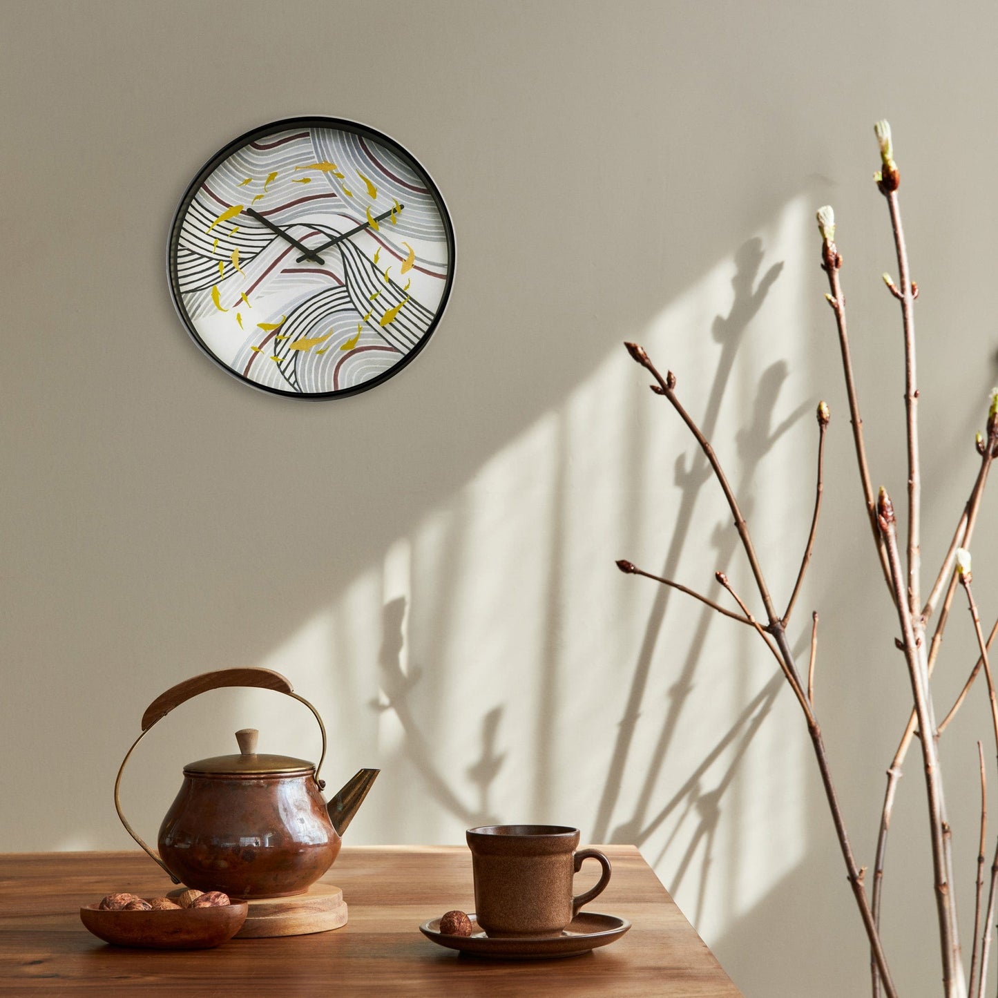 Wandklok 30 cm - Stil - Grijs - Plastic - "Koi"