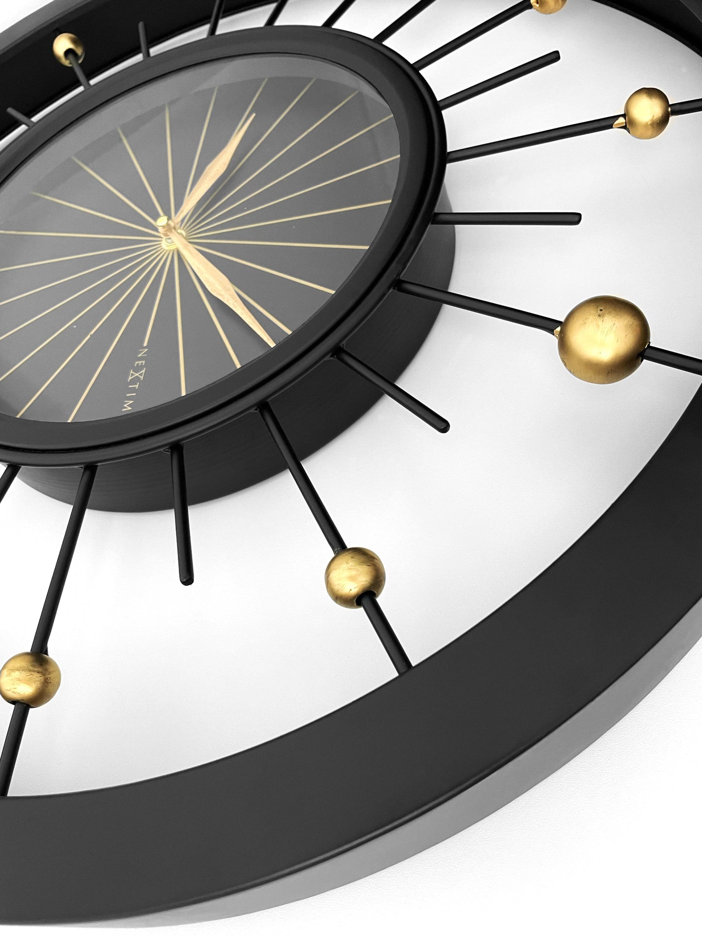 Wandklok 60cm-Stil-Zwart-Metaal-NeXtime 'Orbit'