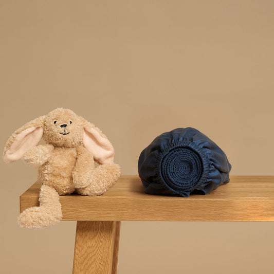 Coco & Cici - Tencel-satijn hoeslaken 70 x 145 cm - 1-persoons beddengoed - kinderbeddengoed - Lyocell - hypoallergeen & extra zacht - donkerblauw