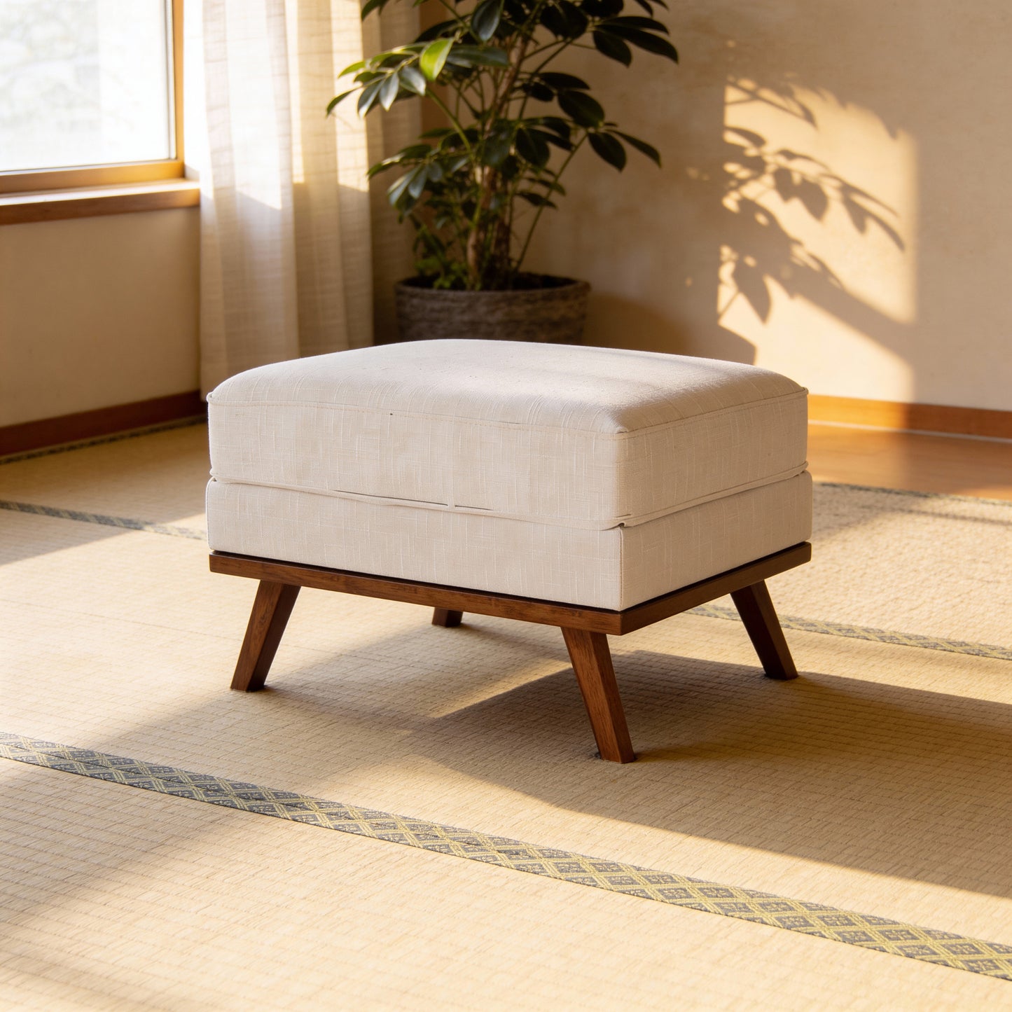 Japandi poef, stof Melva 02, M460 beige