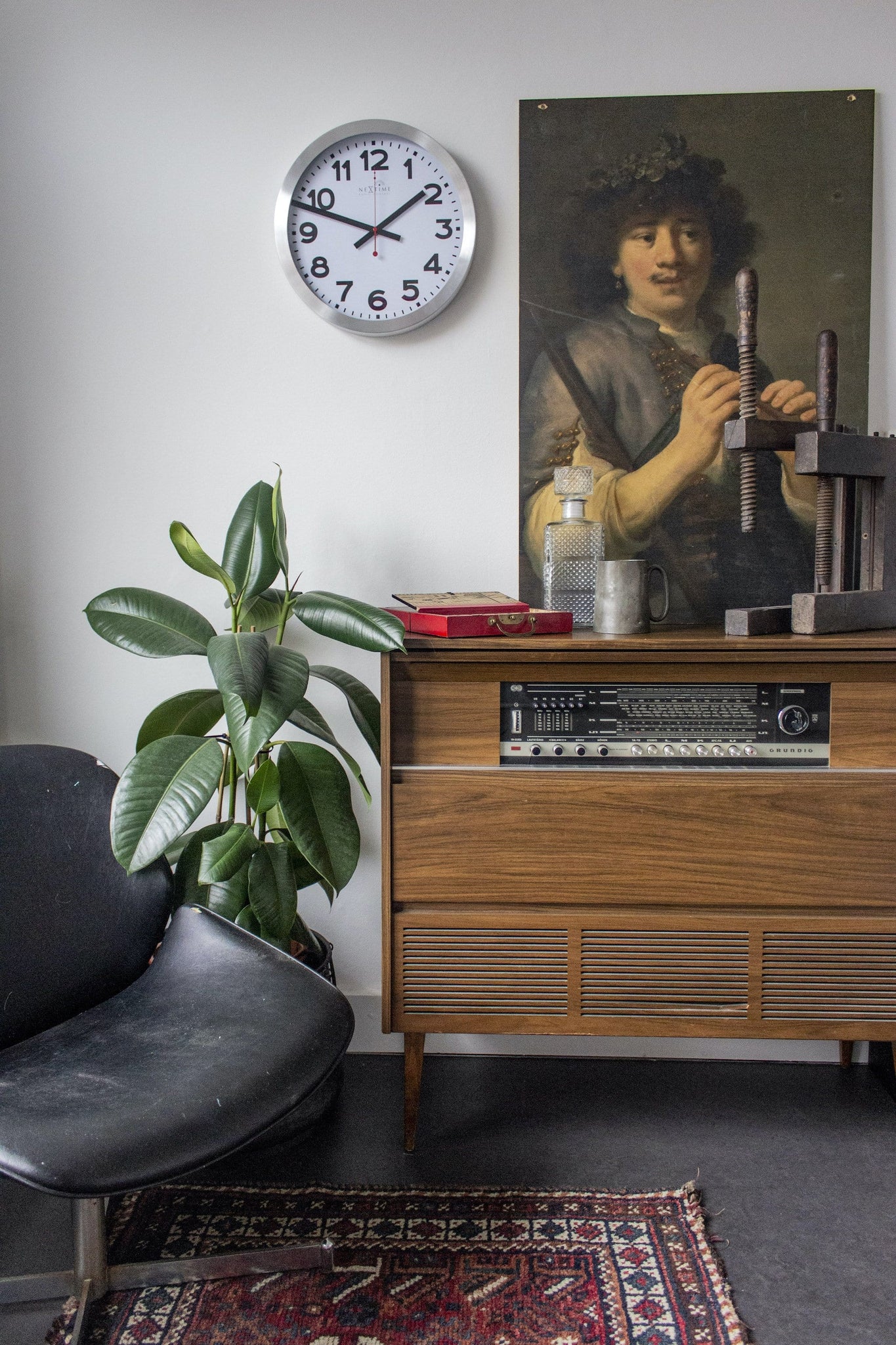 Wandklok - 35 cm - Aluminium - 'Station radio-gestuurde (DCF) cijfers'