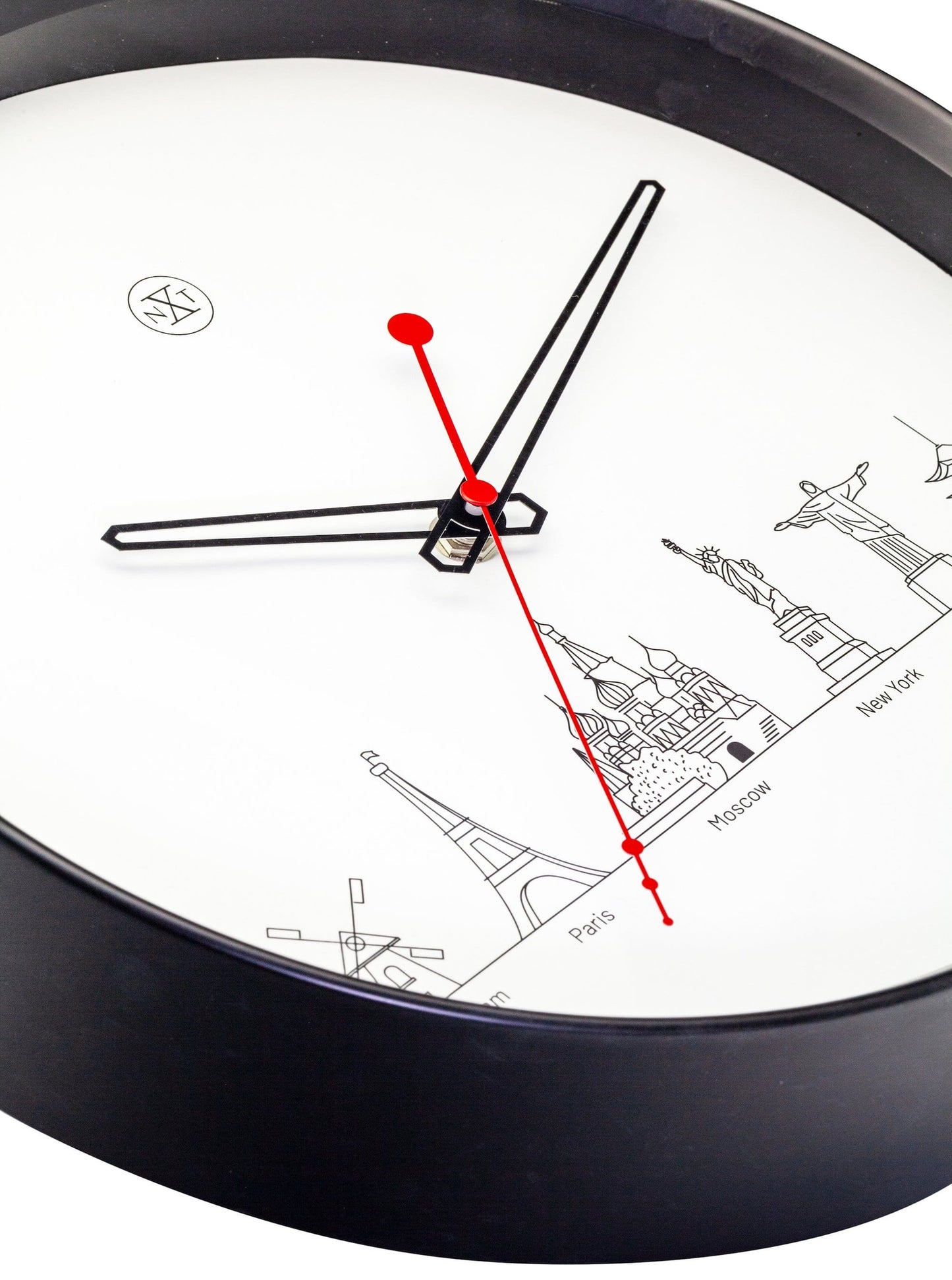 Wandklok - 30 cm - Plastic - 'Worldtour'