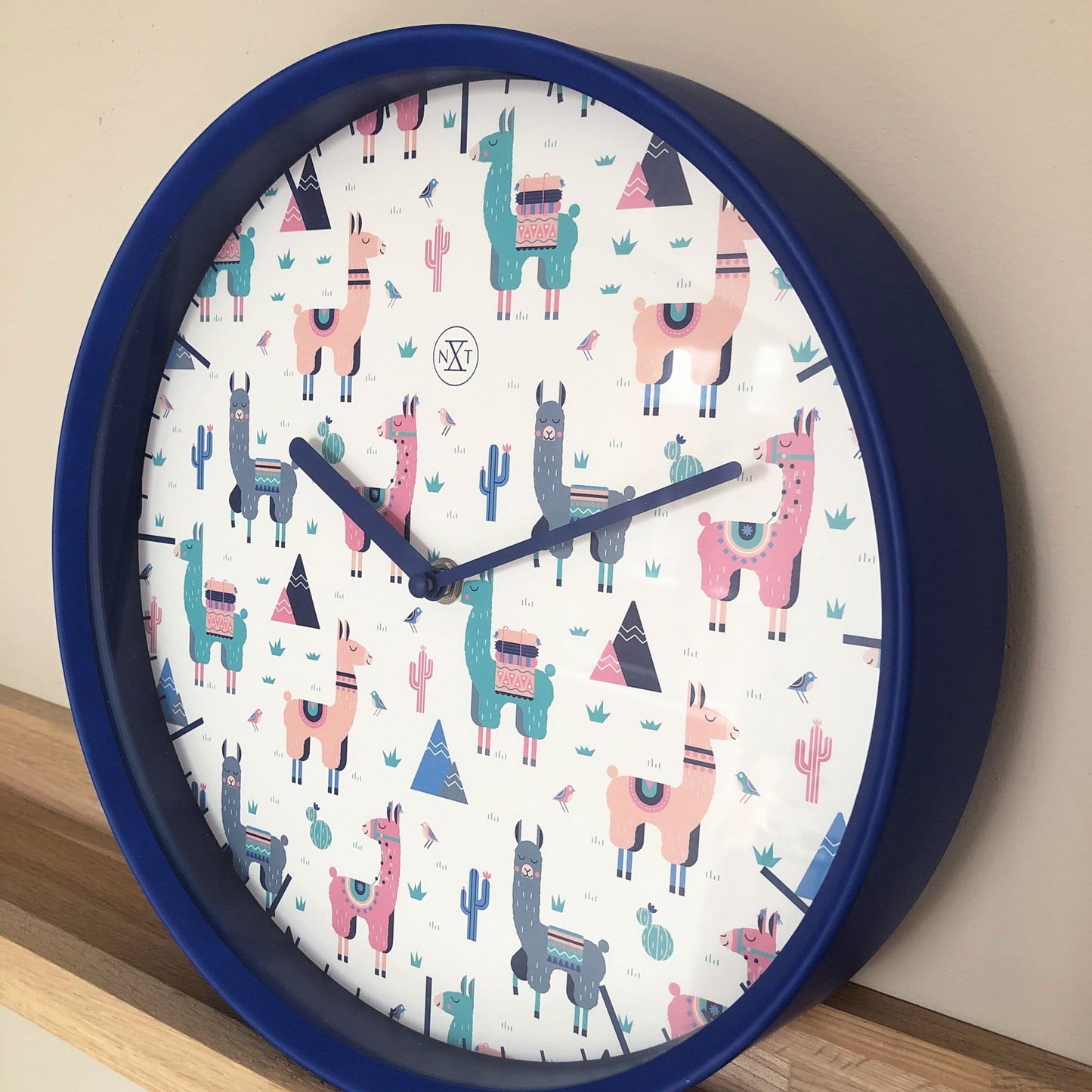 Wandklok - 30 cm - Plastic - 'Alpaca'