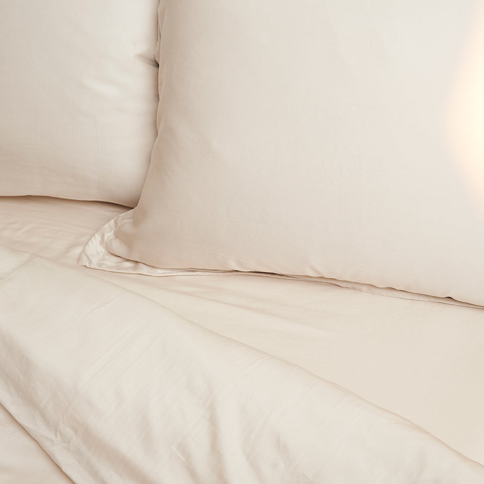 Coco & Cici - TENCEL - Keper kussensloop beige - 1 kussensloop 50x75 zonder volant